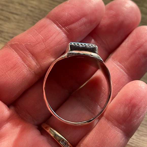 Native Navajo Silver Ring - Picture 10 of 14